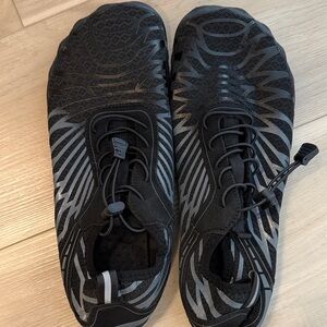 NEVER WORN. Black and Gray Men's Shoes barefoot shoes
